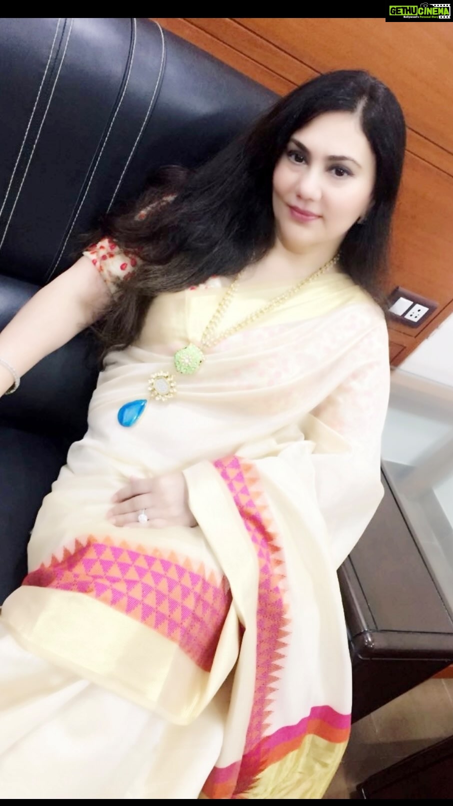 Dipika Chikhlia Instagram - Deen Dayal ek yug purush releasing on the 10th February’23 …..watch it in your near by theaters #instagood #photography #photooftheday #instagram #picoftheday #fashion #beautiful #instadaily #mumbai #style #photo #happy #explore #reelitfeelit #reelofinstagram #reels #fashionreel #moodyreel #mumbaiinstagram #instagramreel #instareel#dipikachikhliatopiwala #Trendingreels #viral #deendayalupadhyay #indian #freedom #independence
