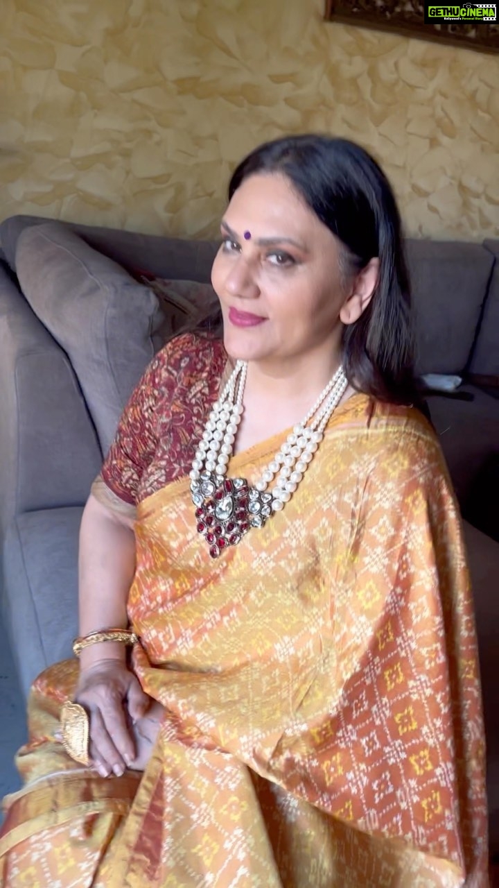 Dipika Chikhlia Instagram - Life is full of joy and surprise s …see only the positive side in life or people . #instagood #photography #photooftheday #instagram #picoftheday #fashion #beautiful #instadaily #mumbai #style #photo #happy #explore #reelitfeelit #reelofinstagram #reels #fashionreel #moodyreel #mumbaiinstagram #instagramreel #instareel#dipikachikhliatopiwala #Trendingreels #viral #Viralvideo