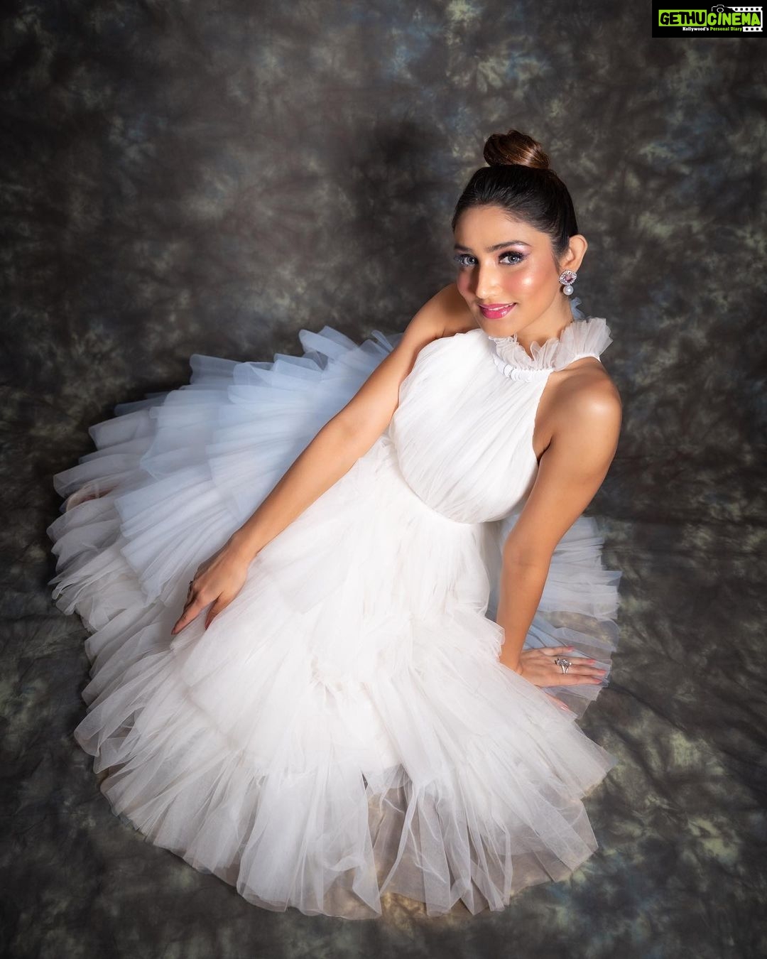 Donal Bisht Instagram - “Even if you enter the dirty water, stay neat like a white swan!” . . . . . . . . . . . . . . . . . . . . . . . . . . . @deepak_das_photography 📸 MUAH : @makeoverbysejalthakkar Styled : @Akansha.27 @tiara_gal Outfit : @aayannabysiimie Jewellery : @the_jewel_gallery Assisted by @stylebypriyankaa . . . . . . . . . . . #swan #white #lights #donalbisht #elegant #hot #explore #goodmorning #donalbisht #view #instagood #instamood #goodvibes #happy #happymood #pictureoftheday #best #beautiful #dress #love #instadaily #instagram #instamood #instalike #blessed #actor #actorslife #glow #outfit #glam #photoshoot