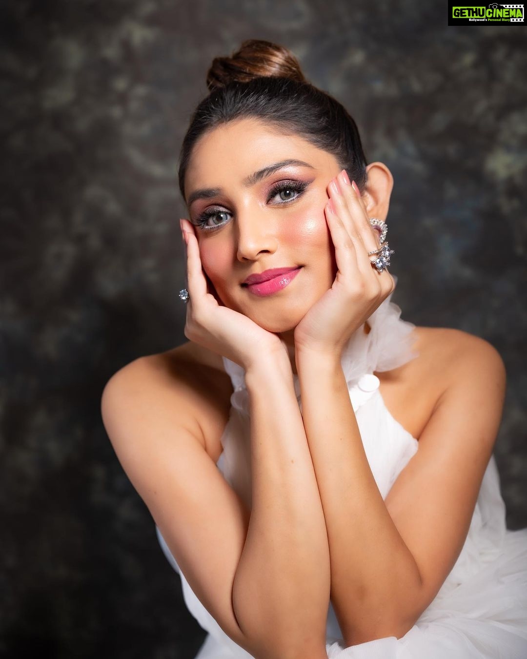 Donal Bisht Instagram - “Even if you enter the dirty water, stay neat like a white swan!” . . . . . . . . . . . . . . . . . . . . . . . . . . . @deepak_das_photography 📸 MUAH : @makeoverbysejalthakkar Styled : @Akansha.27 @tiara_gal Outfit : @aayannabysiimie Jewellery : @the_jewel_gallery Assisted by @stylebypriyankaa . . . . . . . . . . . #swan #white #lights #donalbisht #elegant #hot #explore #goodmorning #donalbisht #view #instagood #instamood #goodvibes #happy #happymood #pictureoftheday #best #beautiful #dress #love #instadaily #instagram #instamood #instalike #blessed #actor #actorslife #glow #outfit #glam #photoshoot