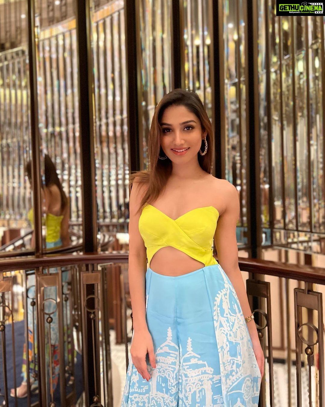 Donal Bisht Instagram - Attempt the impossible 💕 . . . . . . . . . . . . . . . . . . . . . . . . . . . . . . #hot #explore #morning #goodmorning #donalbisht #view #instagood #instamood #aboutlastnight #goodvibes #happy #happymood #pictureoftheday #best #beautiful #dress #love #instadaily #instagram #instamood #instalike #blessed #actor #actress #actorslife #reel #green #photoshoot #glow #outfit #glam