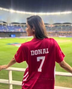 Donal Bisht Instagram - Final Match Day 🏏 😃 #ILT20 
.
.
Coupon code : DONAL100
Tags: @sportsbuzz.11 & @tgbtroop
Hashtags: #buzzmakers #sportsbuzz11

.
.
.
.
.
.
.
.
.
.
.
.
.
.
.
.
.
.
.
.
.
.
.
.
.
.

#cricket #ground #hot #explore #goodmorning #donalbisht #view #instagood #instamood #aboutlastnight #goodvibes #happy #pictureoftheday #best #beautiful #dress #love #instadaily #instagram #instamood #instalike #blessed #actress #actorslife #photoshoot #glow #outfit #visitdubai