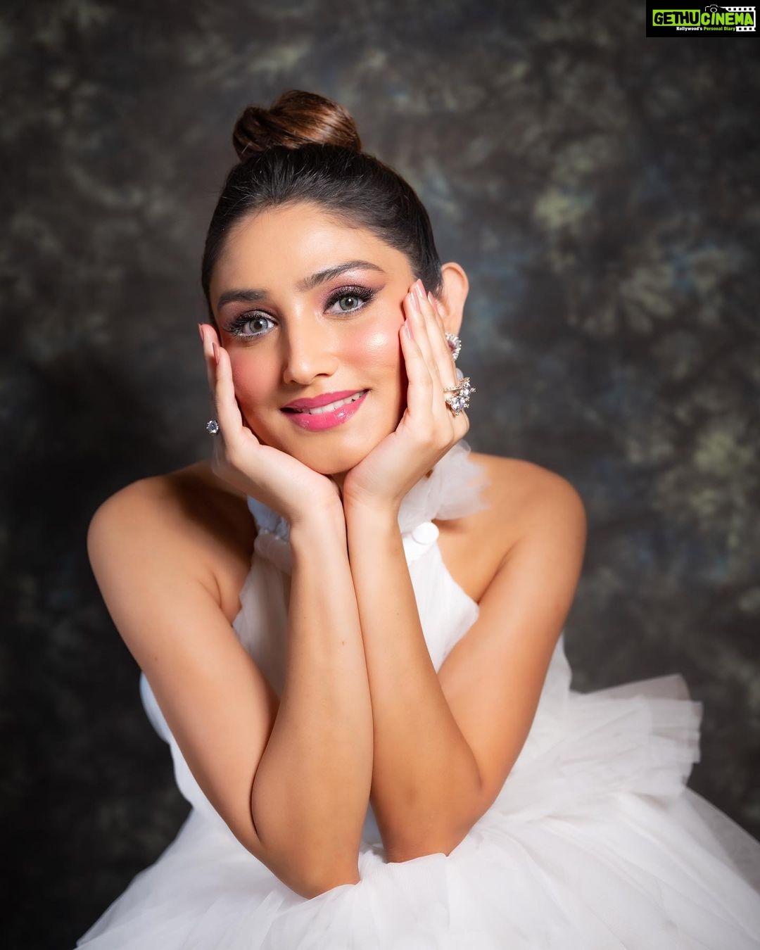 Donal Bisht Instagram - “Even if you enter the dirty water, stay neat like a white swan!” . . . . . . . . . . . . . . . . . . . . . . . . . . . @deepak_das_photography 📸 MUAH : @makeoverbysejalthakkar Styled : @Akansha.27 @tiara_gal Outfit : @aayannabysiimie Jewellery : @the_jewel_gallery Assisted by @stylebypriyankaa . . . . . . . . . . . #swan #white #lights #donalbisht #elegant #hot #explore #goodmorning #donalbisht #view #instagood #instamood #goodvibes #happy #happymood #pictureoftheday #best #beautiful #dress #love #instadaily #instagram #instamood #instalike #blessed #actor #actorslife #glow #outfit #glam #photoshoot