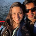 Ekta Kaul Instagram - एक तो थारा बाल ! दूजा थारा गाल !! 😘😘 होंठ रा लाली !! दीवानी बग़ानी !! 🤣🤣 तीजी थारी चाल !! सची लागे तू क़माल!! हैपी वैलेंटायंज़ डे मोटीयार @sumeetvyas 💕💕