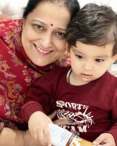 Ekta Kaul Instagram - Happy Mother’s Day mumma. No words can describe what you have done for me. Thank you for being there and letting me do things that I could have never imagined ! Thank you for giving me everything. Everyday is your day.. I love you @kaulvimmi 💕💕💕and Ved is blessed to have you naani MAA... ❤️❤️