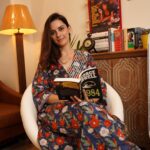 Ekta Kaul Instagram - No make up no filter ! Wearing : @hasliofficial