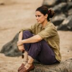 Ekta Kaul Instagram - Sea, Sun and a messy bun, because good vibes happen on tides 🌈🧚‍♀️🧚‍♀️🌈 #avoidbadpoetry 🙈🤣🙈 Sunday-inggg in my most comfortable pair of clothes by @indigene.craft Clicked by @iam_kunalverma