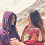 Falaq Naaz Instagram - टूnnu mera bachcha, Kabhi nahi socha tha ki aese wish karungi tujhe,tu jaanti thi ki Aapi ne plan kiya hai tere liye surprise, I wanted to see you wearing that pretty princess dress, main tujhe taiyar karti tera cake banwati,tera wo surprised face dekhna tha mujhe,tu jaanti hai achhe se टूnnu tu mere liye kya maayne rakhti hai, dil tuta hua hai mera bohot,itni taklif kabhi mehsus nahi hui mujhe jitni tere jaane ke baad se hai,kabhi kabhi samajh nahi ata ki dua kiske liye karen teri rooh ke sukoon ke liye ya hamari (amma,sheezan,aur mere) zindagi ke itne mushkil imtihan ke liye,sleepless nights,unseen tears, tu sab dekh rahi hai I knw tu mere aas paas hi hai I can feel your presence, we miss you everyday टूnnu, you are gonna live forever in our heart, I Hope Teri sukoon waali talaash khatam ho gai ho, Mera bachcha meri nanhi si jaan Happy Birthday and I love you too ♾️❤️🧚‍♀️
