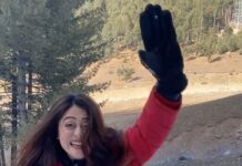 Falaq Naaz Instagram - Mainnn chaliiiiiiiii😍😍😍❄️❄️ . . . #trendingreels #falaqnaaz #ddlj #bollywoodvibes #mainchali #viralreels #foryou #explore #explorepage #snow #sonamarg #kashmir #winter Sonamarg - Kashmir