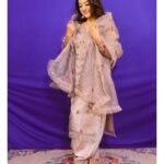 Falaq Naaz Instagram - Life won’t sparkle unless you Do✨ . . . Outfit-: @afiasheikh40 Accessories-: @the_jewel_gallery Mua-: @makeup_by_aasiyakashmiri 📸-: @sn_photografy_06 . . . #instapost #instacollab #outfits #picoftheday #fashion #actress #styling #blogger #influencer #actress #collaboration #trending #explore #indian #explorepage #falaqnaaz #dailypost #picoftheday #lookoftheday #chikankari #dress #clothing #brand #vocalforlocal #pakistani