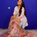 Falaq Naaz Instagram - Captured by @sn_photografy_06 In frame @falaqnaazz Edit @wasey_rock69 Mua @makeup_by_aasiyakashmiri Outfit @iai_apparel Jewellery @the_jewel_gallery #fashioninfluencer #celebrity #canon80dphotographysupport #trending #viralpost Mumbai Malad