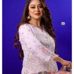 Falaq Naaz Instagram - Turn Your Magic ON 🪄✨❤️ . . . Outfit-: @iai_apparel Accessories-: @the_jewel_gallery Mua-: @makeup_by_aasiyakashmiri 📸-: @sn_photografy_06 Edit-: @wasey_rock69 . . . #instapost #instacollab #outfits #picoftheday #fashion #actress #styling #blogger #influencer #actress #collaboration #trending #explore #indian #explorepage #falaqnaaz #dailypost #picoftheday #lookoftheday #chikankari #dress #clothing #brand #vocalforlocal #pakistani