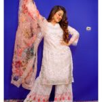 Falaq Naaz Instagram - Turn Your Magic ON 🪄✨❤️ . . . Outfit-: @iai_apparel Accessories-: @the_jewel_gallery Mua-: @makeup_by_aasiyakashmiri 📸-: @sn_photografy_06 Edit-: @wasey_rock69 . . . #instapost #instacollab #outfits #picoftheday #fashion #actress #styling #blogger #influencer #actress #collaboration #trending #explore #indian #explorepage #falaqnaaz #dailypost #picoftheday #lookoftheday #chikankari #dress #clothing #brand #vocalforlocal #pakistani