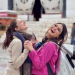 Falaq Naaz Instagram - Aap hamesha yunhi muskurate raho bas..🧿 Happy Birthday to my favourite person❤️ @falaqnaazz I Love You Aapi ♾️
