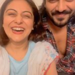 Falaq Naaz Instagram - He didn’t see it coming @sheezan9 but I love him the most❤️🤗 . . . #reelitfeelit #falaqnaaz #viral #reels #explorepage #explorepage #foryou #sheezan #falaqnaaz #siblings #brothersisterlove