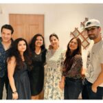 Falaq Naaz Instagram - Birthday celebration 🎉 @manjarimukul ji ka With lovelies @khalidoon1 @alkabadolakaushal @karanvirsharma