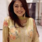 Falaq Naaz Instagram - 💫💫 . . . Outfit-: @charmisdesign Location-: @fairfieldbymarriottmumbai . . . #reels #falaqnaaz #outfits #ootd #festivevibes #trendingreels #explorepage #foryou #viral #reelsinstagram