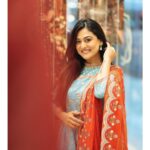 Falaq Naaz Instagram - CARRY THE LIGHT OF DIWALI WITH YOU,AND REMEMBER IT ON YOUR DARKER DAYS THIS YEAR✨💫 HAPPY CHHOTI DIWALI TO ALL OF YOU🪔✨💫 LOVE LIGHT AND PEACE✨💫😇 . . . #happydiwali #festivewear #festivevibes #indianfestival #diwali2022 #falaqnaaz