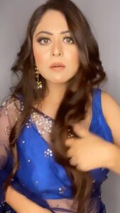 Falaq Naaz Instagram - Not at all sorry for this reel😝😝😝 . . . #comedy #reelitfeelit #falaqnaaz #foryou #trendingreels #memes #kachhabadam #viral #reels #explore #originalaudio