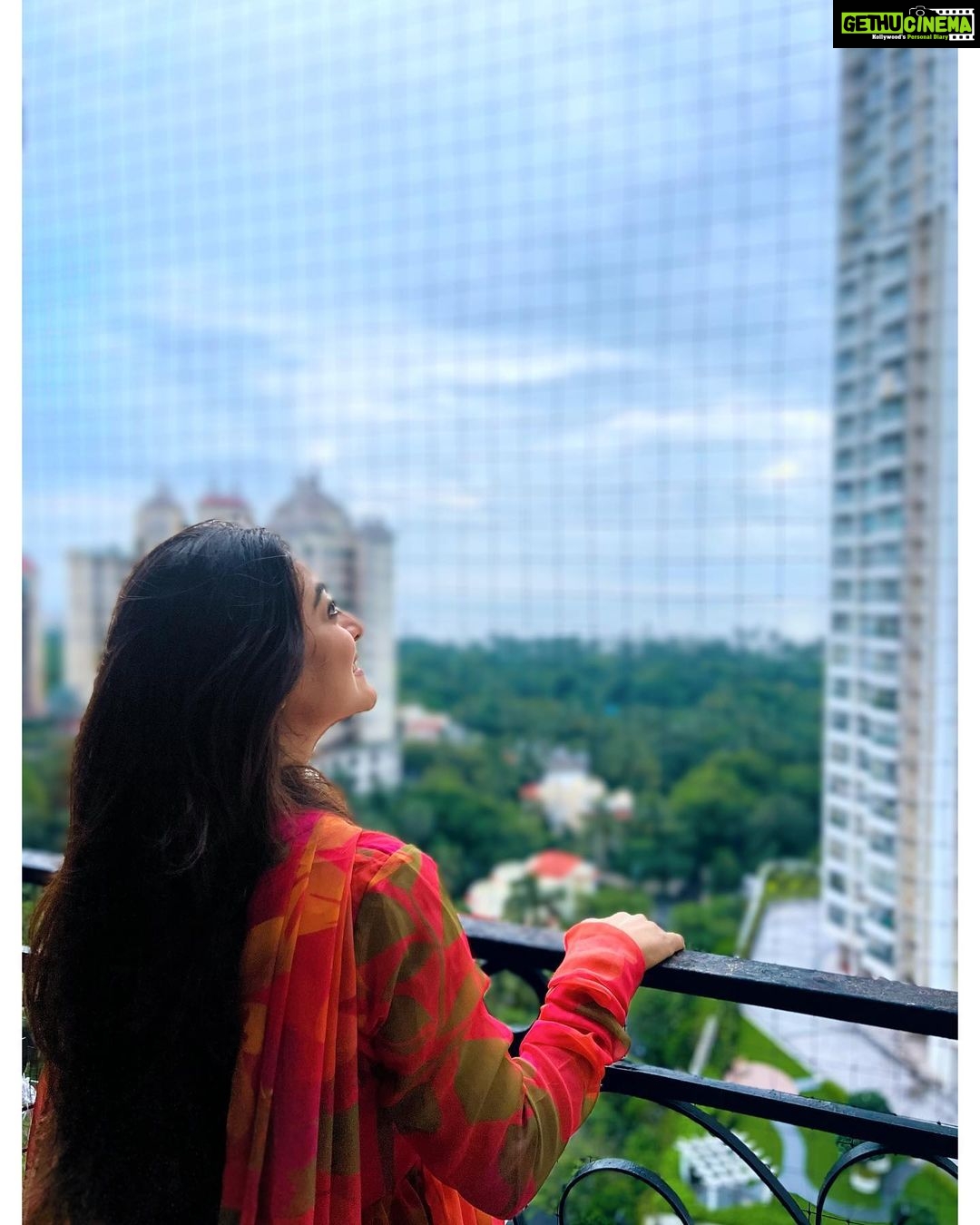 Falaq Naaz Instagram - Jee karta hai pankh laga ke ud jau main 🕊