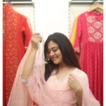 Falaq Naaz Instagram - Ab Har Din Ek Tyohar with @nexus_seawoods Festive season is incomplete without stunning ethnic wear - What a lovely shopping day spent at this Mall. Some of my favourite brands are @aurelia_womenswear @imarafashion @wforwoman Happyness is shopping for me - tell me what's happyness for you? #hardinektyohar #happyness #nexusmalls #nexusseawoods #newstyle #actorslife #shopping #beauty #celebrities #lifestylebloggers #falaqnaaz #diwali #dhanteras #happydiwali #indianoutfit #branding #ad Nexus Seawoods