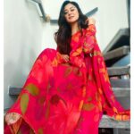 Falaq Naaz Instagram - नीचे इश्क़ है ऊपर रब है इन दोनो के बीच में सब हैं। 💖💖💖💖💖💖 . . . Wearing-: @byutify.in Managed by-: @sugandhevents . . . #blogger #influencer #actress #collaboration #trending #explore #indian #explorepage #falaqnaaz #dailypost #picoftheday #lookoftheday #dress #clothing #brand