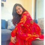 Falaq Naaz Instagram - नीचे इश्क़ है ऊपर रब है इन दोनो के बीच में सब हैं। 💖💖💖💖💖💖 . . . Wearing-: @byutify.in Managed by-: @sugandhevents . . . #blogger #influencer #actress #collaboration #trending #explore #indian #explorepage #falaqnaaz #dailypost #picoftheday #lookoftheday #dress #clothing #brand