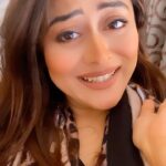 Falaq Naaz Instagram - 😋😋😋 . . . #reelitfeelit #comedy #trendingreels #viral #reels #falaqnaaz #originalaudio #explorepage #foryou #relativesmemes