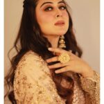 Falaq Naaz Instagram - 💫 . . . Outfit-: @asbaabofficial Mua-: @zk_bridal_studio_and_academy Pc-: @sn_photografy_06 . . . #instapost #instacollab #outfits #picoftheday #fashion #actress #styling #blogger #influencer #actress #collaboration #trending #explore #indian #explorepage #falaqnaaz #dailypost #picoftheday #lookoftheday #bridalmakeup #dress #clothing #brand #vocalforlocal