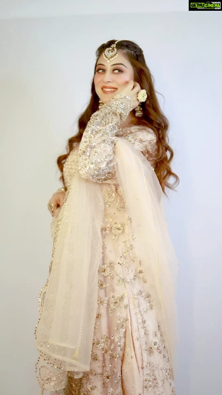 Falaq Naaz - 12.1K Likes - Most Liked Instagram Photos