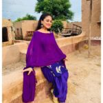 Falaq Naaz Instagram - 💜💜✨✨💙💙 . . . #trending #post #punjabisuit #punjabilook #shootlife