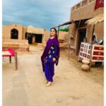 Falaq Naaz Instagram - 💜💜💜💜 . . . #picture #picoftheday #post #village #brightcolors