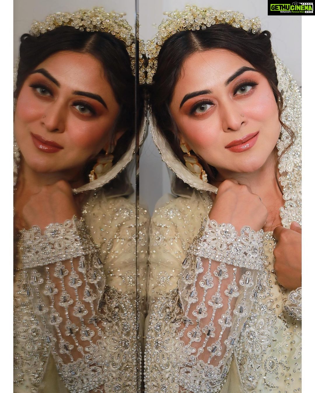 Falaq Naaz - 32.9K Likes - Most Liked Instagram Photos