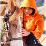 Falaq Naaz Instagram - Best🧡🐴 #chetak . . . #ladakh “Sand Dunes, Hunder, Nubra Valley”