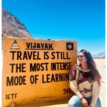 Falaq Naaz Instagram - Aaj kal zindagiiii mujhse hai keh rahi💙💙💙 Diksit,nubra Valley,ladakh