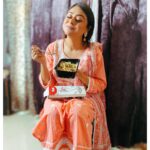 Falaq Naaz Instagram - Happiness is food😍🤤 . . . Outfit-: @designer_libaas_house . . . #instapost #instacollab #outfits #picoftheday #fashion #actress #styling #blogger #influencer #actress #collaboration #trending #explore #indian #explorepage #falaqnaaz #dailypost #picoftheday #lookoftheday #dress #clothing #brand #vocalforlocal #pakistani #cottonlawn #pakistanilawnsuit