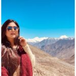 Falaq Naaz Instagram - Happiness is mountains ✨ . . . #ladakh 💙 Khardung La, Leh