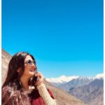 Falaq Naaz Instagram - Happiness is mountains ✨ . . . #ladakh 💙 Khardung La, Leh