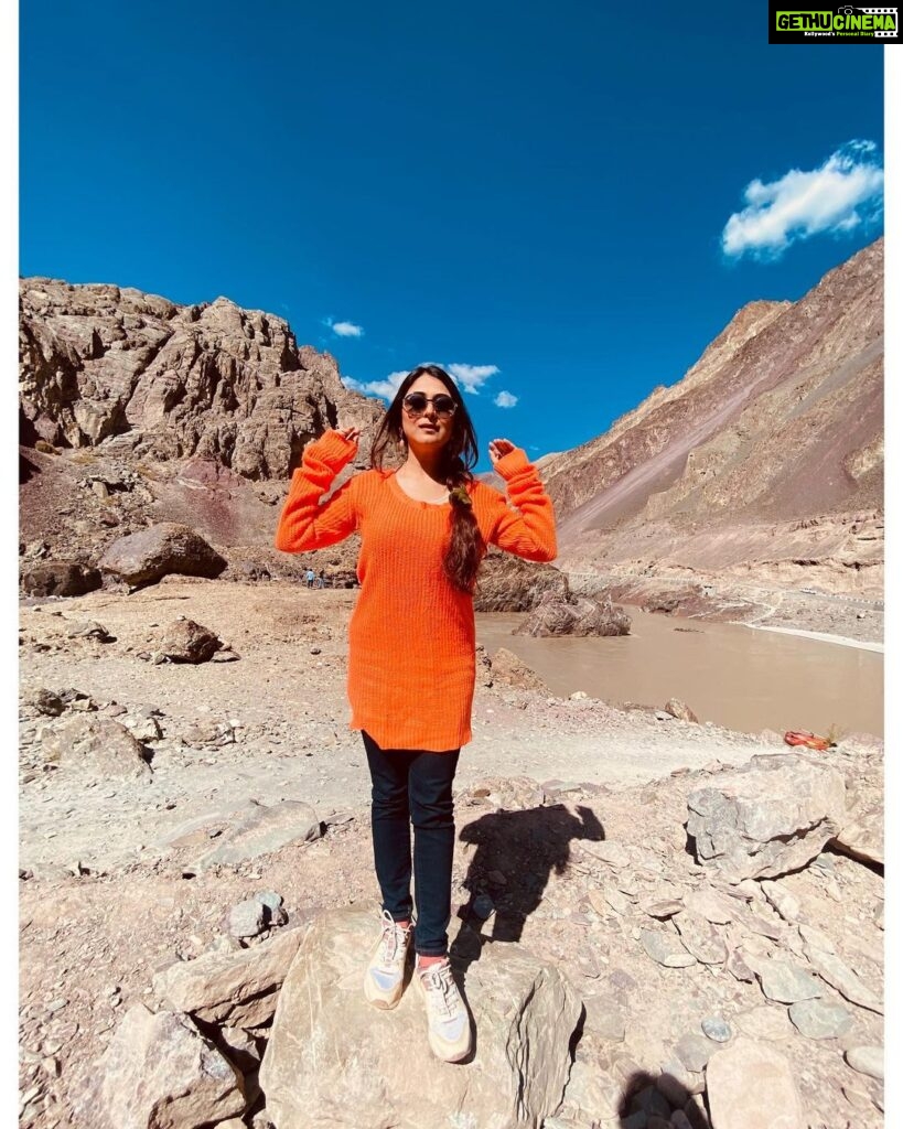 Falaq Naaz Instagram - 🧡🧡🧡🧡 #ladakh Chilling Point, Ladakh