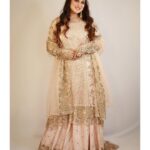 Falaq Naaz Instagram - ✨💫 . . . Outfit-: @asbaabofficial Makeup-: @zk_bridal_studio_and_academy Pc-: @sn_photografy_06 . . . #bridallook #outfits #instapost #instacollab #outfits #picoftheday #fashion #actress #styling #blogger #influencer #actress #collaboration #trending #explore #indian #explorepage #falaqnaaz #dailypost #picoftheday #lookoftheday #dress #clothing #brand