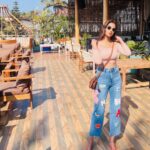 Fenil Umrigar Instagram – Obsessed with this patchwork Denim jean ♥️

Ready to slay my beach look with trendiest and the most premium quality denims for women by @dealjeans

Got my jeans to kickoff the week ! 

#modernessentials #ootd #winterwear #dealjeans @bandishdoshi