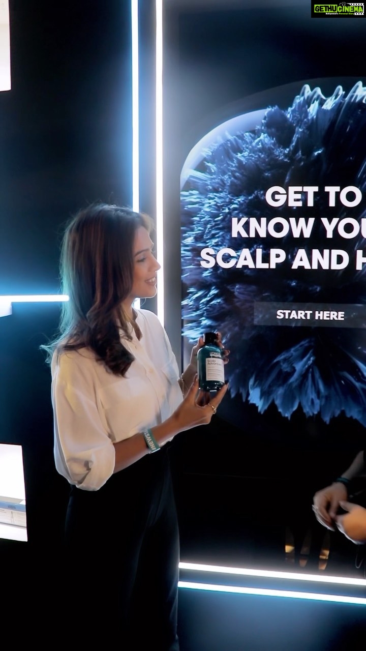 Fenil Umrigar Instagram - #Sponsored Love when my work gives me such fun events to experience and learn, just like the one of a kind @lorealpro Scalp Beauty Event, where beauty meets technology! My hair pro @Suchitra_rai_bhatt from @naturalssalon guided me through the entire event, helping me understand the importance of scalp health. Each zone was so innovative & insightful with its own unique specifications I was recommended the Scalp Advanced Anti-Discomfort Range which contains Niacinamide with instant soothing upto 83% in just one use! It was a great experience understanding the the science behind these products! 😍 There is much more to learn from this, so stay tuned 🤍 To get your personalised diagnosis, in-salon Scalp Advanced treatment or to get their retail products visit your nearest L’Oréal Professionnel partnered salon today!! #BreakTheCycle #NewStartAhead #ScalpAdvanced @lorealpro_education_india @lorealpro @naturalssalon