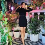 Fenil Umrigar Instagram - Oh hi there ♥️ Dress: @nakdfashion Footwear: @anse.sandals Roofberriesbandra