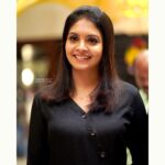 Gayathri Arun Instagram - Candids are always the best 😊.. 📸 @click_and_touch