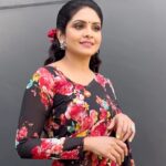 Gayathri Arun Instagram - Indulge in the breathtaking beauty of nature and let it reflect your own inner beauty. @gayathri__arun ❤️ . . #gayathriarun #gayathriarunfans #indianactress #malayalamcinema #malayalamactress #mukeshmuralimakeover #mukeshmuralimakeup #keralamakeupartist #boicreator #beautycreator