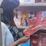 Gayathri Arun Instagram - That was a smile of pride on my face to see my own creation with so many other legendary writer’s works This was taken when i visited Mathrubhumi Alappuzha. Thank you @ram_saraha @jeejo_niyatham @mohanlal @artistsunilpankaj my family friends readers and many others who joined me and still with me in this journey… Thank you @arunr__ for this candid click. #Oneyear of #achappamkadhakal #3rdedition #publishingsoon
