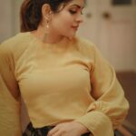 Gayathri Arun Instagram - 🌻🌝🌻 📸 @at_razz_world Mua @ravishing_box @_sanaah._ Stylist @tessaannkoshy Outfit @merakidesigns_by_nancyabraham