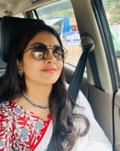 Gayathri Arun Instagram - Shades n Saree 😎❤️