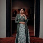 Gayathri Arun Instagram - 🌿She is a force of nature. At her core, all the wildness of the universe. John Mark Green . . Mua @ravishing_box @_sanaah._ Stylist @tessaannkoshy 📸 @rd_stories93 Outfit @zawe.calicut