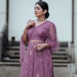 Gayathri Arun Instagram - 🌸Radiant in Rosy Blush Embrace the Subtle Charm of this Pastel Pink Delight🌸 #pastelcolors #pastelpink #workmode #enteammasupera MUA @amal_ajithkumar Stylist: doms.2010 Costume: alankaraboutique Jewellery: adorebypriyanka Photographer: unniharidas43